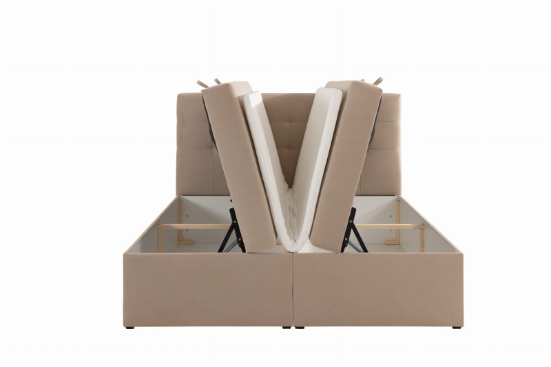 VELLIS_Trinity02_3.jpg
